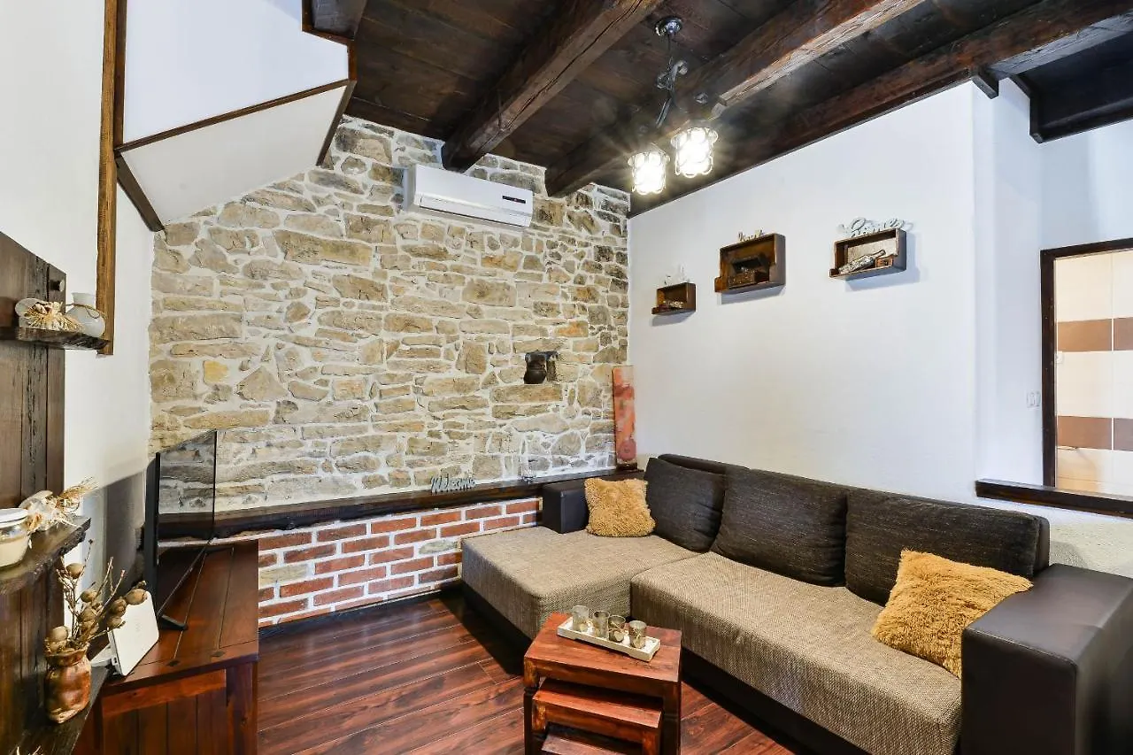 Stone Villa Mia With Pool Debeljak Croatia