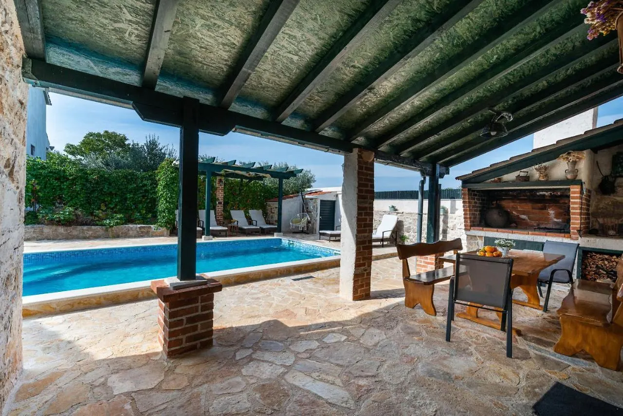 Stone Villa Mia With Pool Debeljak