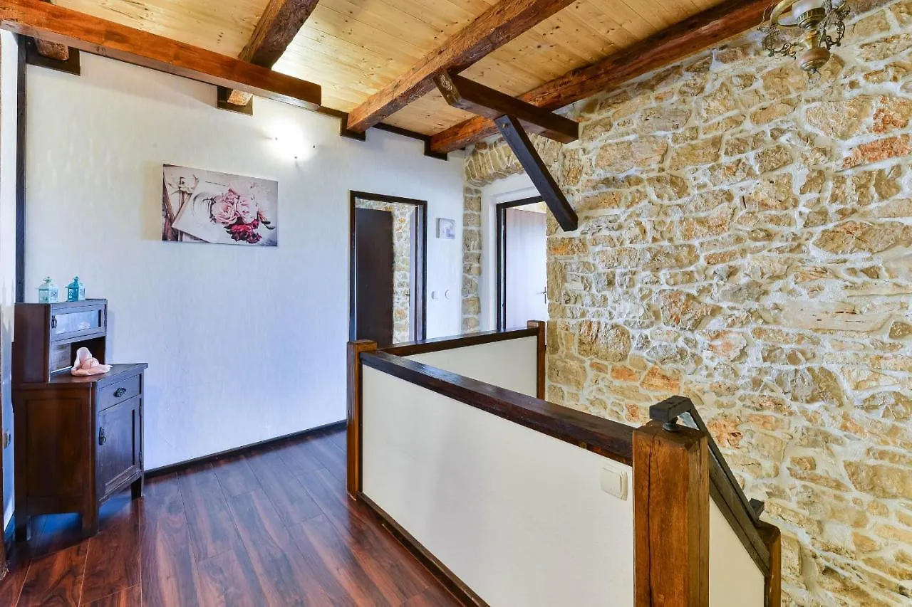 Stone Villa Mia With Pool Debeljak Croatia